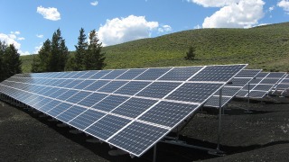 solar-panel-array-320x180