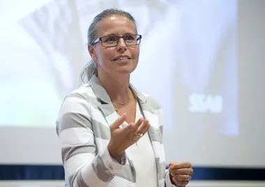Eva-Pétursson-får-Stålbalken