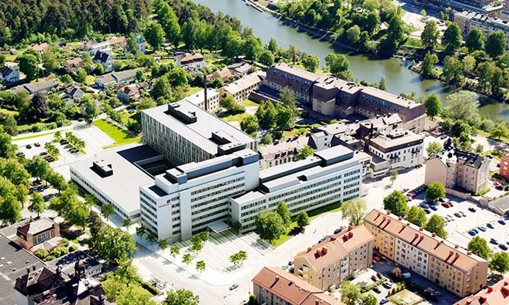 Flygbild-Sodertalje-sjukhus-Illustration-BSK-Arkitekter
