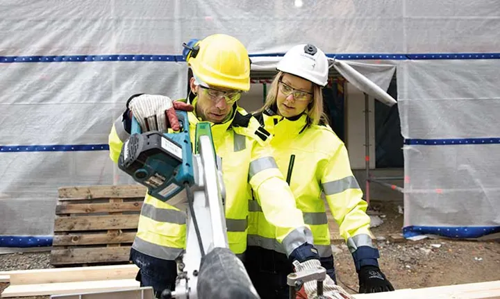Workers-Vivalla-Foto-Skanska