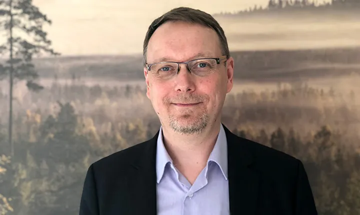 Han-tar-över-ledarskapet-på-Svenskt Trä