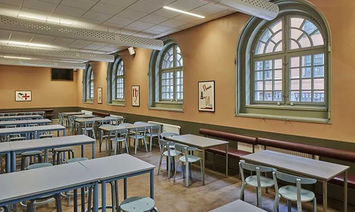 Anna_Whitlocks_gymnasium