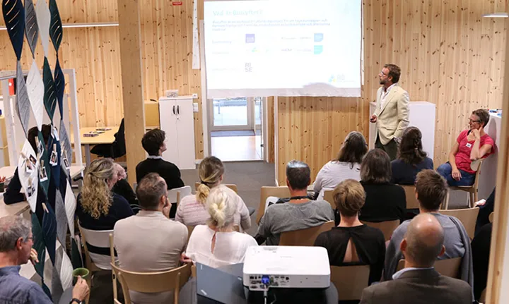 Fortsatt satsning på succéutbildning om biobaserade material