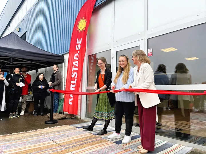 Invigning Sola bygga°terbruk