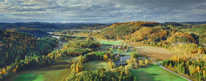1-AI-landskapsbild med vindkraftsverk3 webb toppbild
