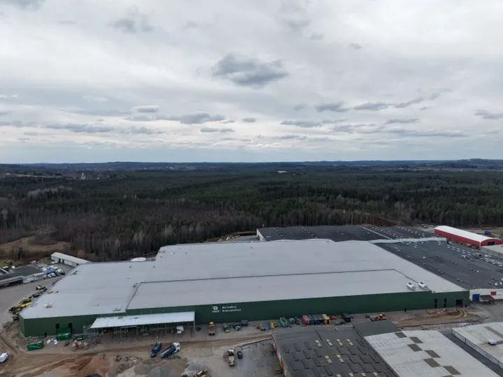OBOS fabrik_tak solceller