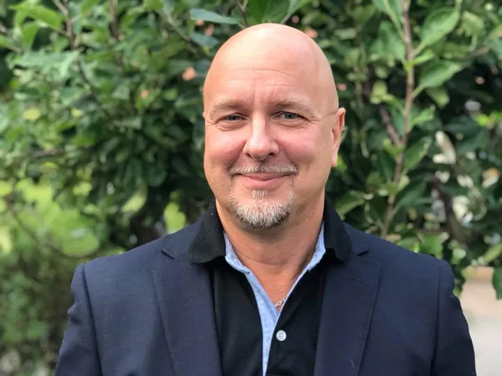 Mikael Hemnell Schneider Electric