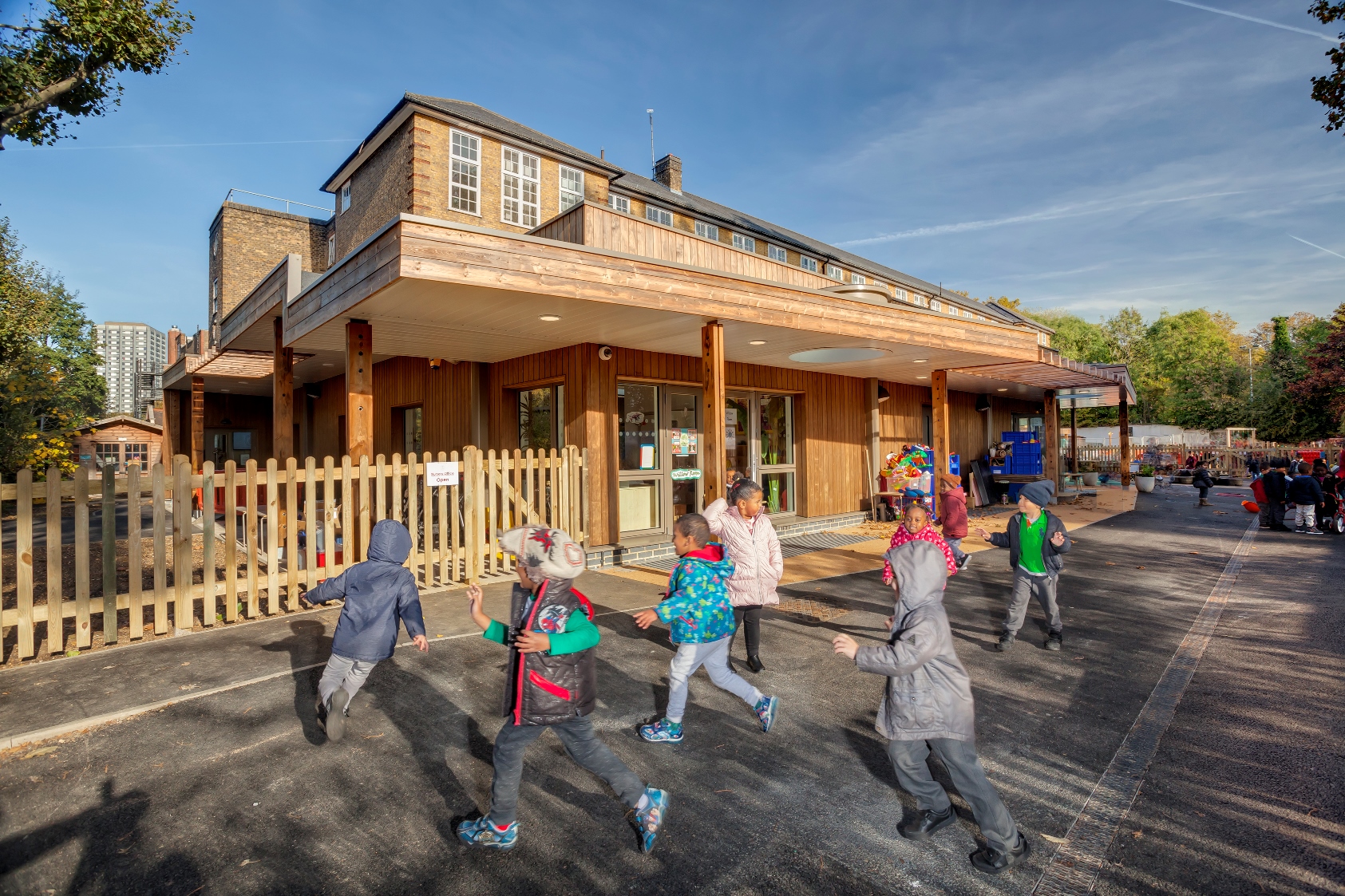 Kebony Character-Avondale Primary School-ECD Architects-(c)Marcus Harvey (1) lowres