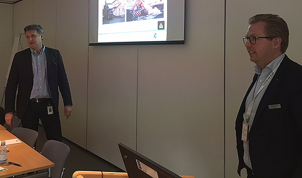 Mikael Bennarp från FEAB tillsammans med branschkollegan Robin Seger