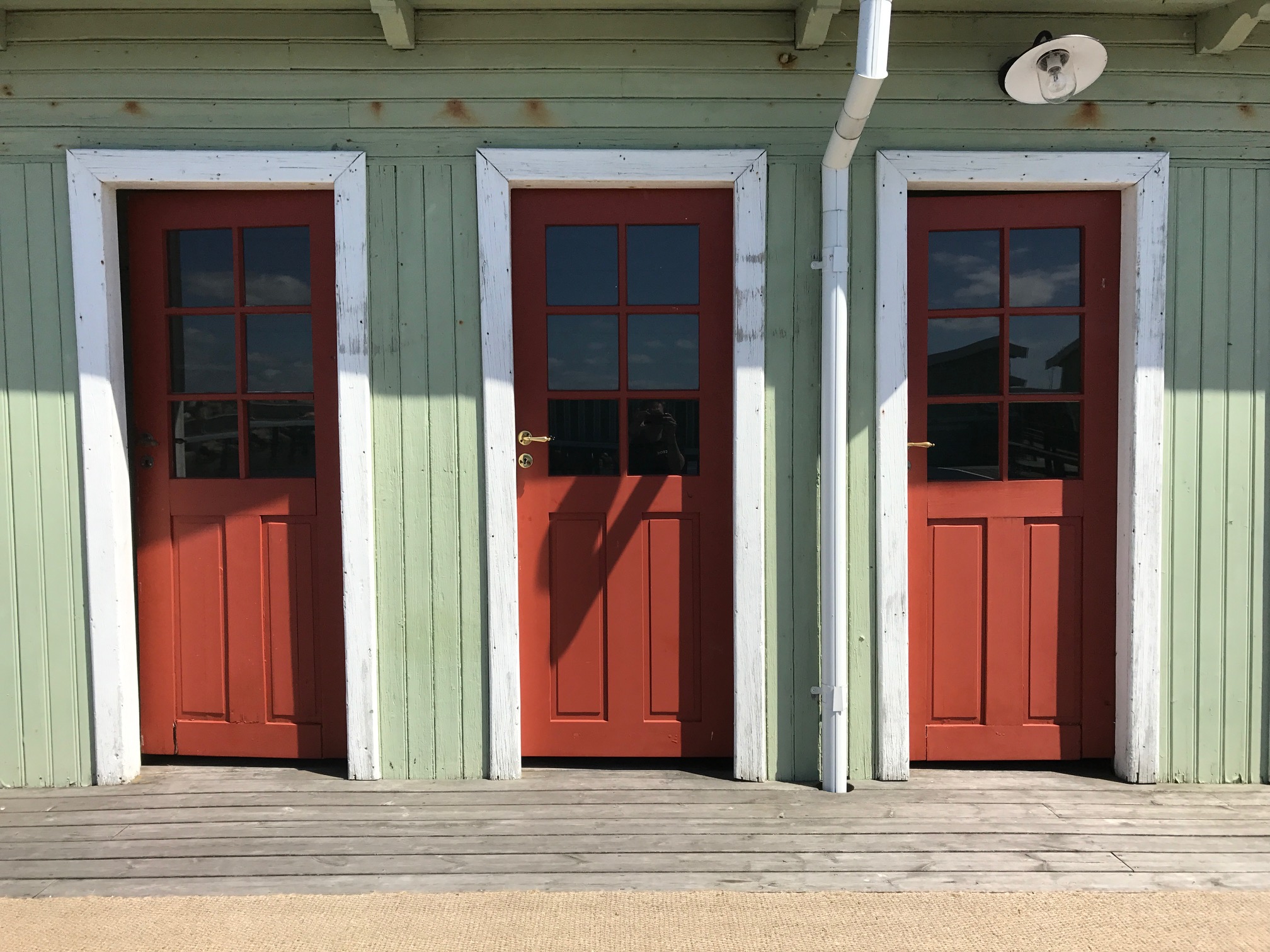 Accoya® hållbart trämaterial till nya hyttdörrar på Kallis i Malmö