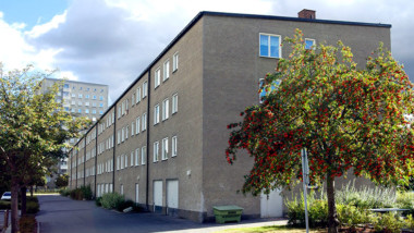 Sex bostadshus i Årsta totalrenoveras