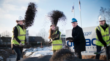 Första spadtaget för HSB brf Pelarsalen