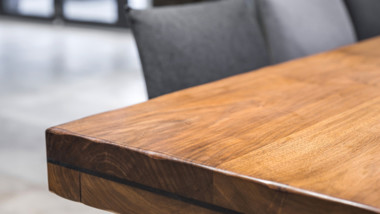 Arbetsvillkor fortfarande ett problem för möbel- & inredningsföretagen