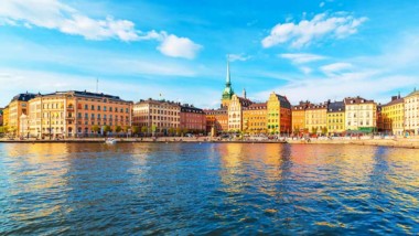 Stockholm skriver under globalt kontrakt för nollutsläpp