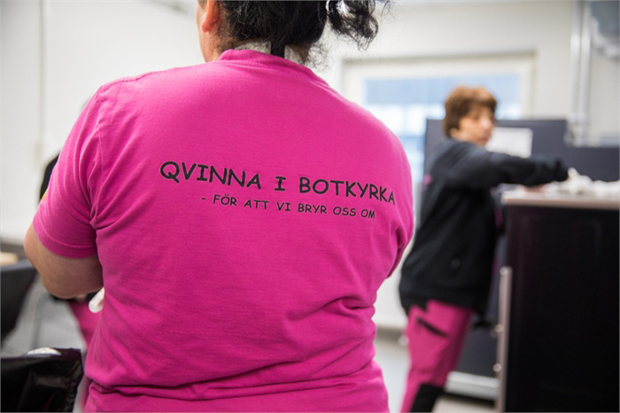 Botkyrkabyggen anställer lokal arbetskraft genom Qvinna i Botkyrka