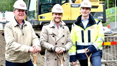 Första spadtag för Balders radhus i Bergsjön