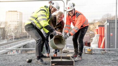 Första spadtag för kvarter i Årstastråket