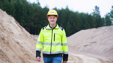 Weber fasar ut all natursand från bolagets produkter