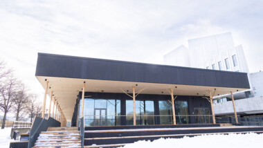 Smart träbygge ersätter Finlandiahuset under renovering