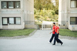 Bostadsaktörer krokar arm för ökad trygghet i Biskopsgården