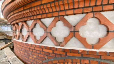 Stor renovering av Kvibergs Kaserner – tegel från 1800-talet tas tillvara