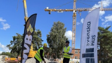 Fortsätter utveckla i södra Stockholm – första spadtaget taget för 100 nya hyresrätter